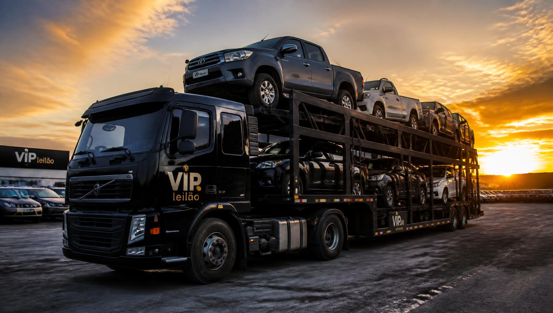 Fileira de carros de luxo em garagem moderna e escura